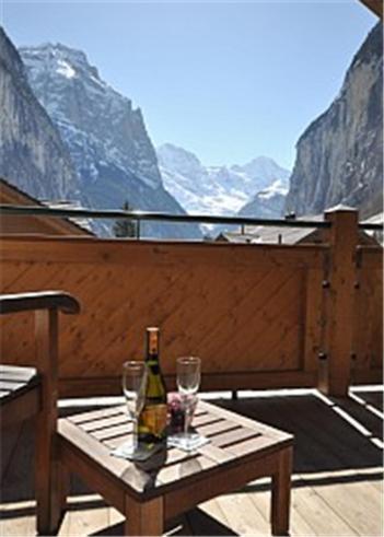 Appartement Charming Penthouse à Lauterbrunnen Chambre photo