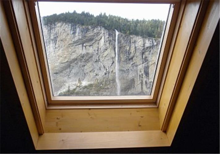 Appartement Charming Penthouse à Lauterbrunnen Chambre photo